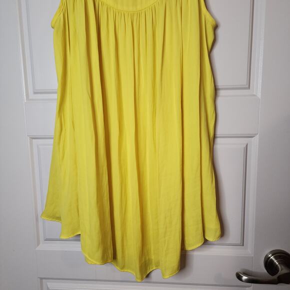 Lane Bryant Tank Womens Size 20 Lightweight Longer Length Flowy Loose Fit Yellow - Picture 9 of 9